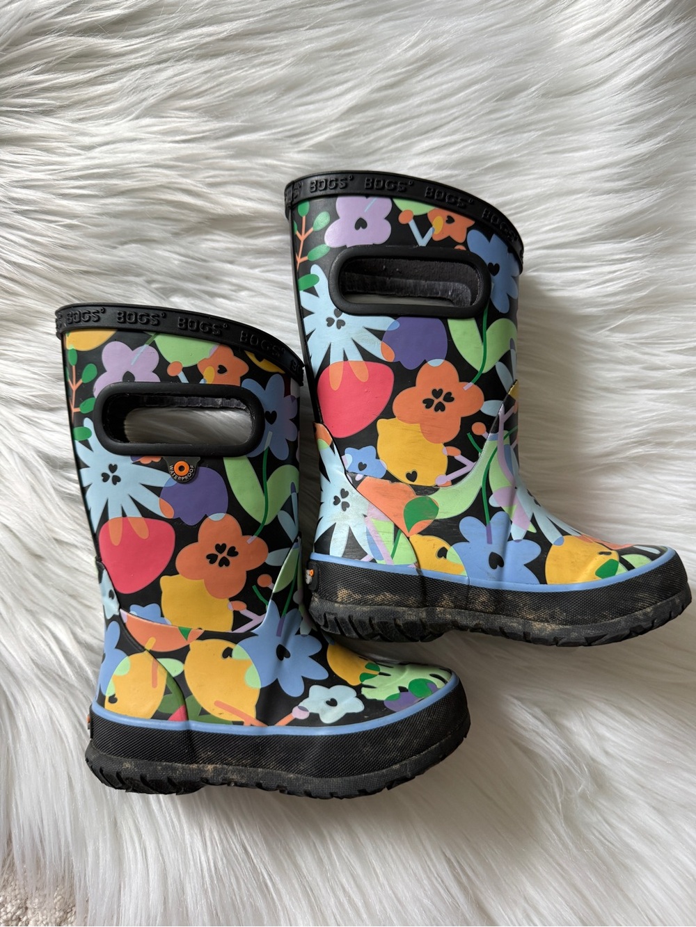 Bogs Kids Black Floral Rain Boots with Multicolor Flowers - Picture 4 of 6
